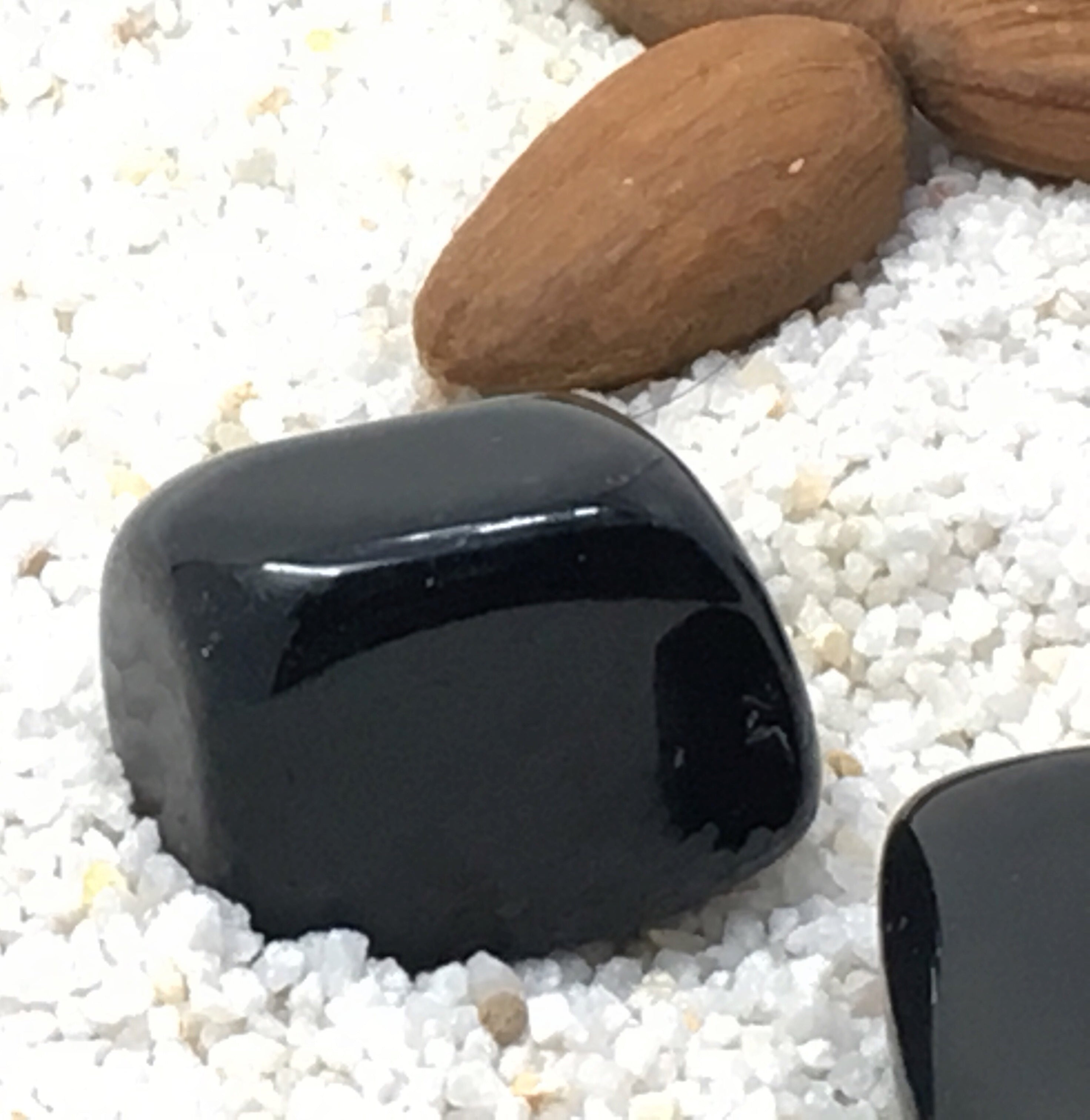Obsidian Black: Tumbled