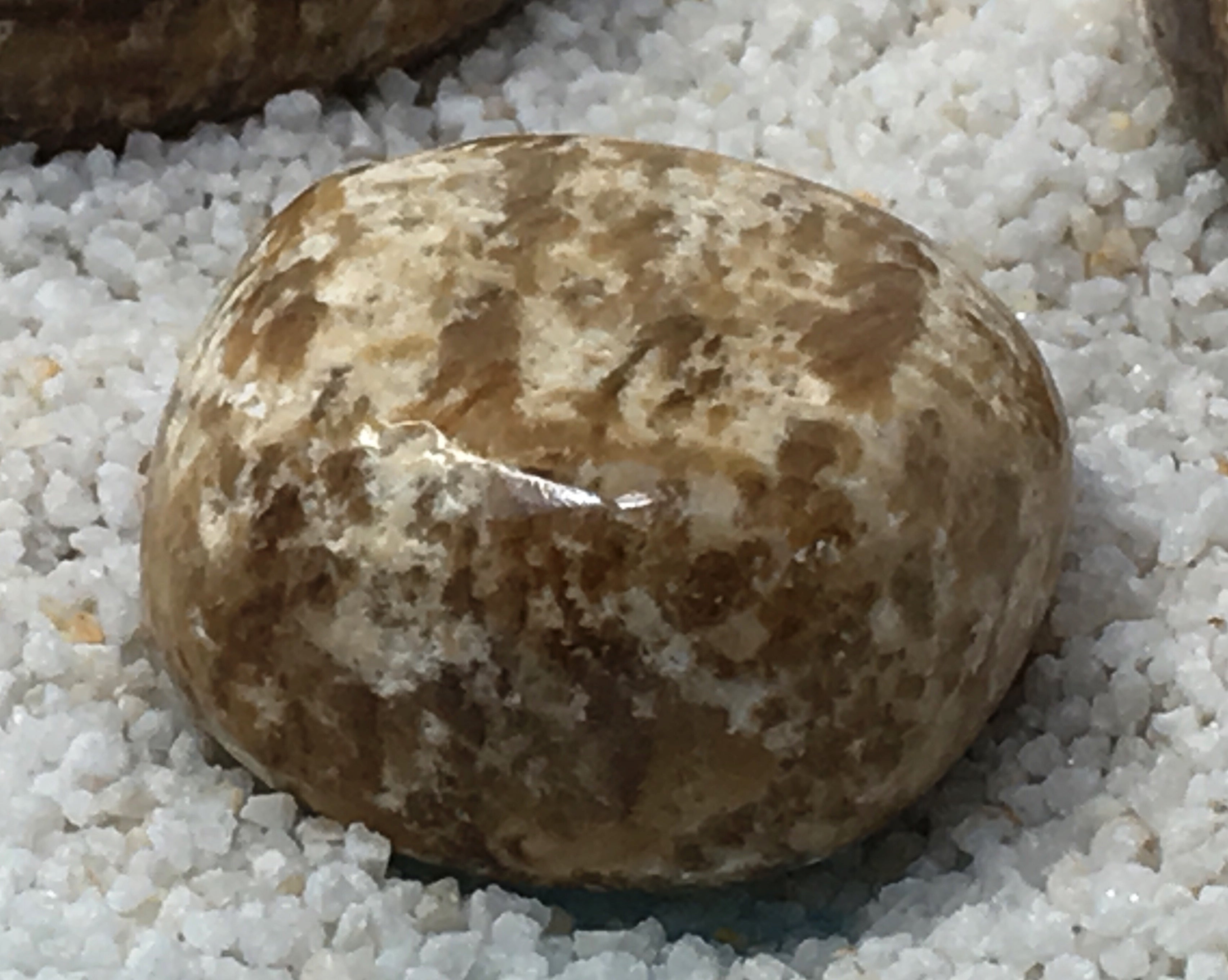 Aragonite - Pebble Hand Shaped (15 pc./Bag)