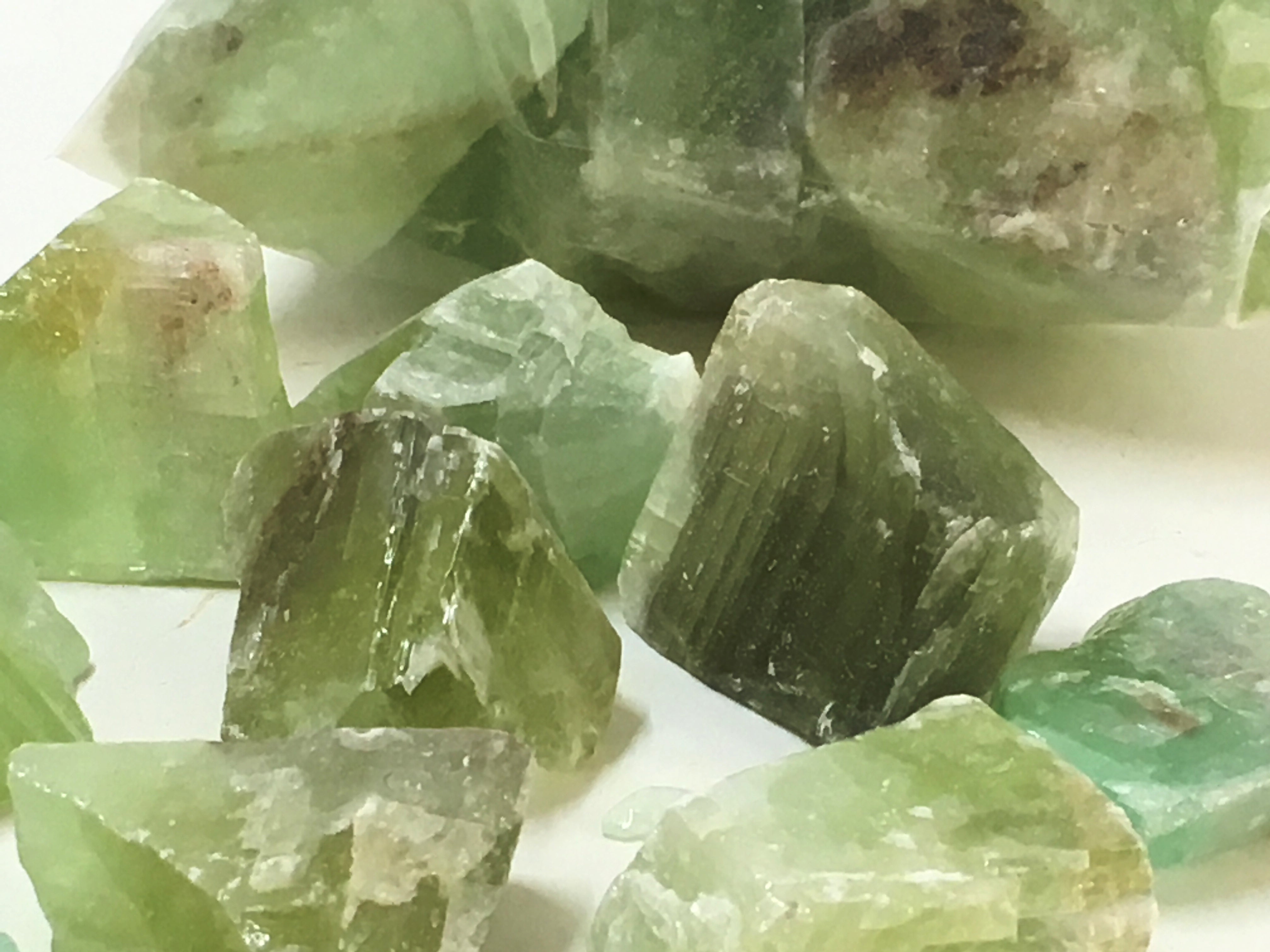 Calcite: Green RAW (26pc/bag)
