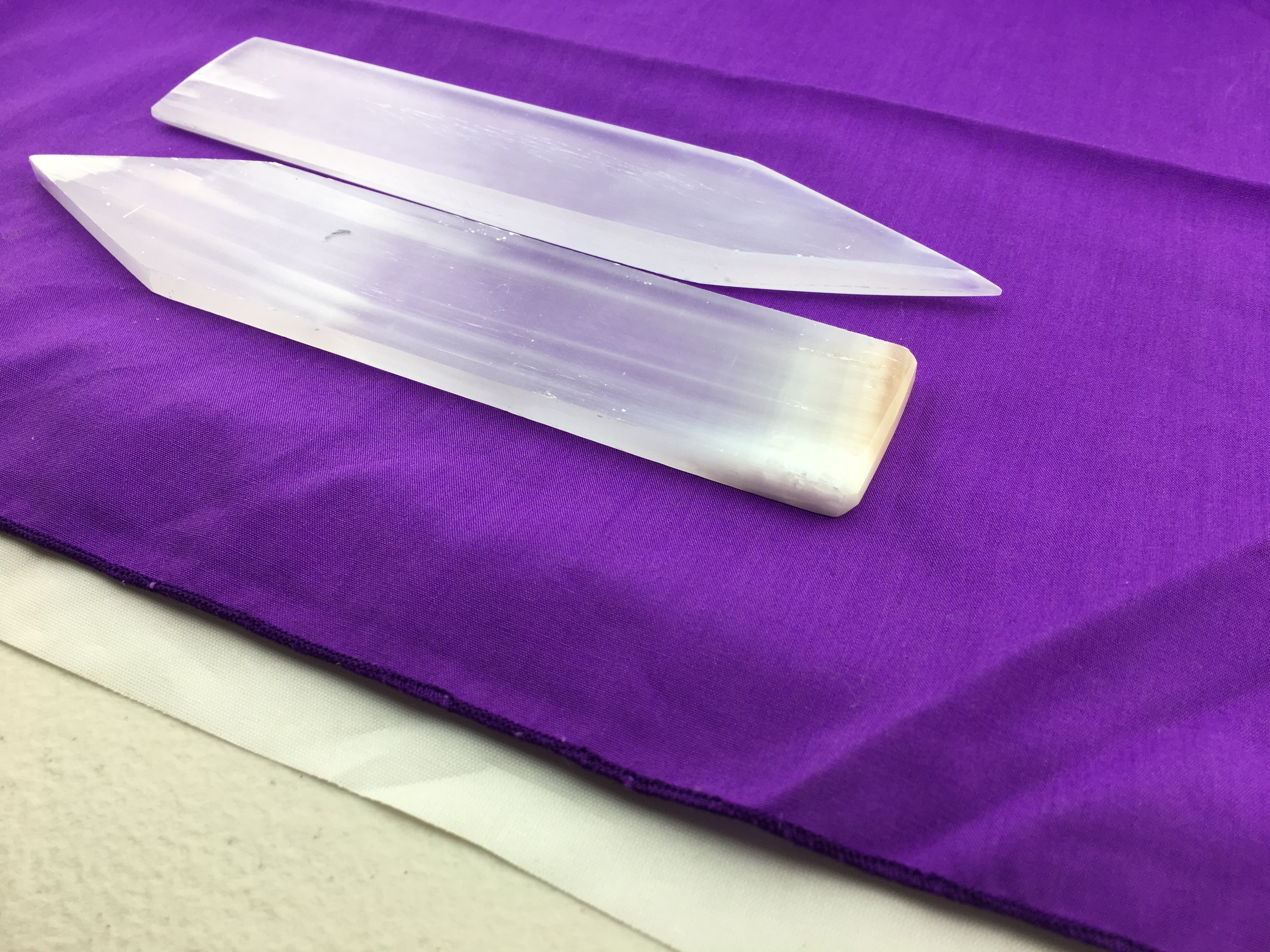 Selenite: Pointed, Smooth Wand