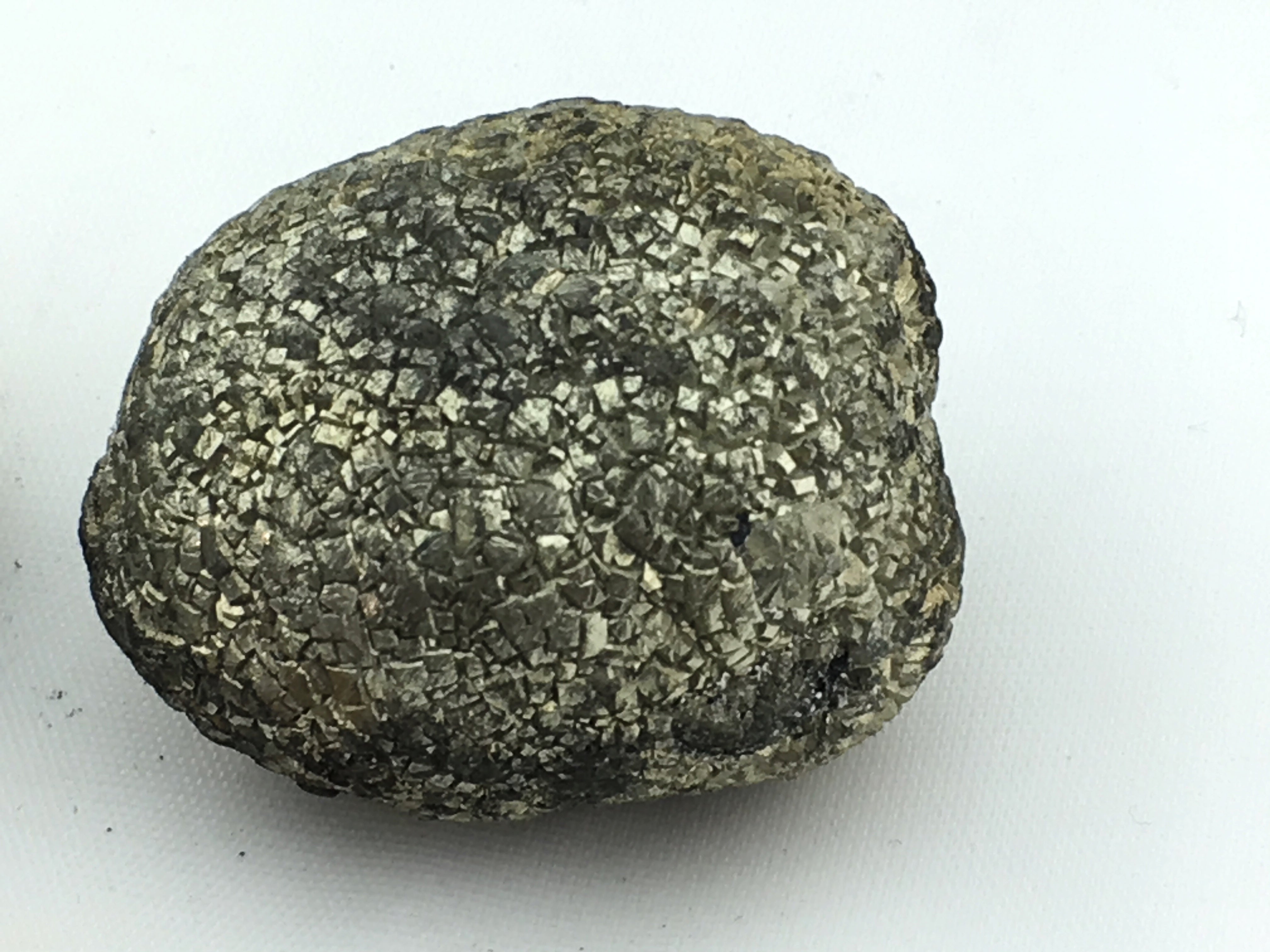 Pyrite: Tumbled (3.81-5.08 cm/1.5-2")